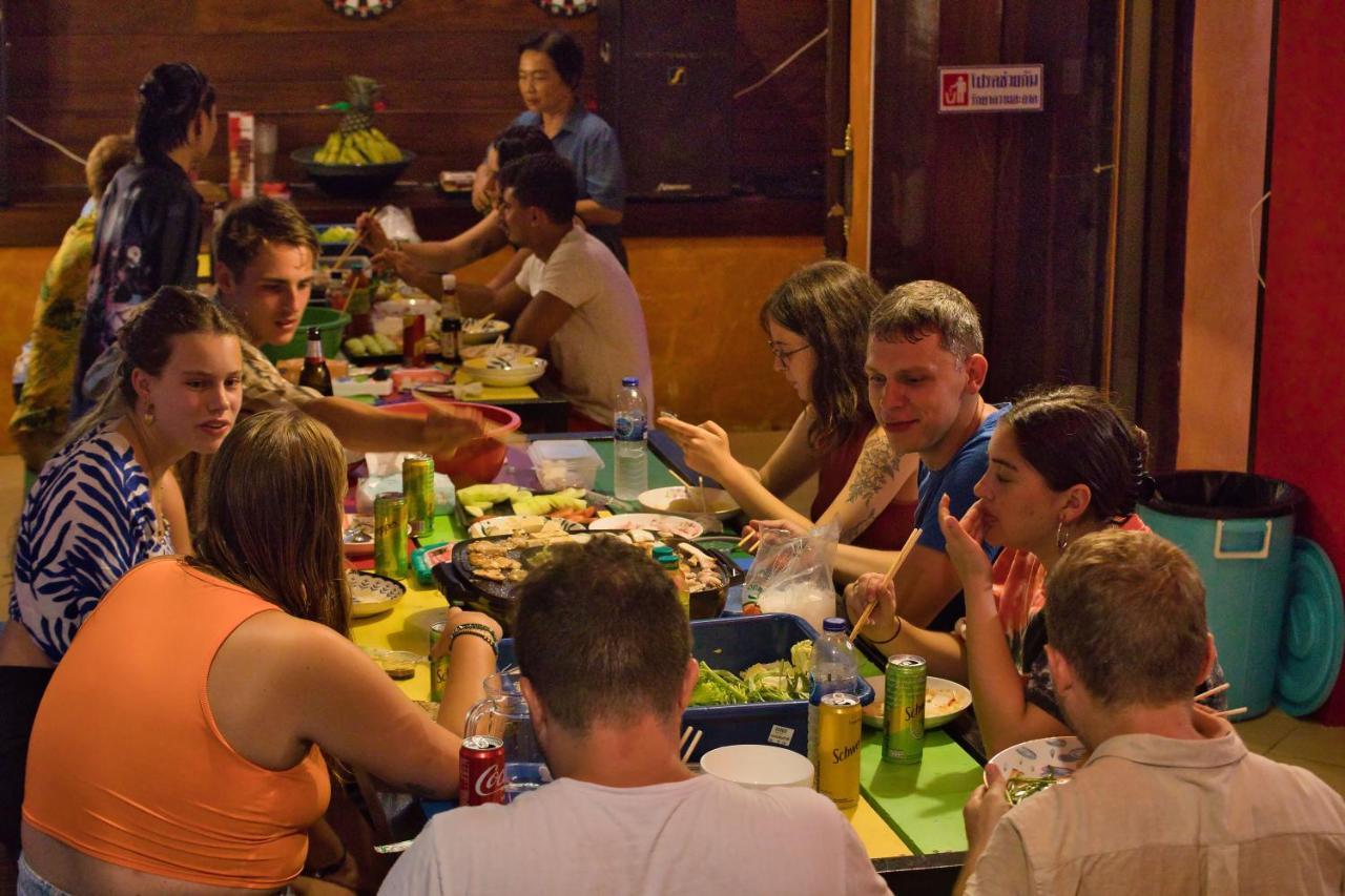The Funky Monkey Hostel - 18 To 40 Years Old Only Haad Rin Zewnętrze zdjęcie