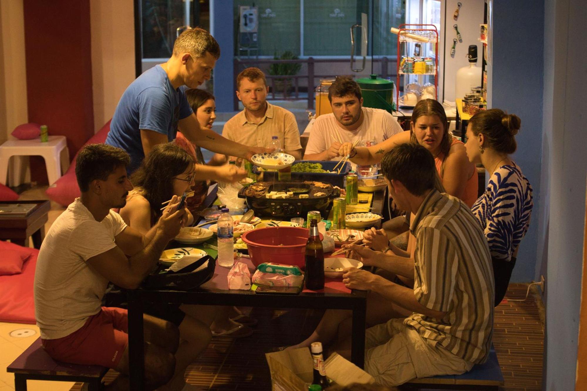 The Funky Monkey Hostel - 18 To 40 Years Old Only Haad Rin Zewnętrze zdjęcie