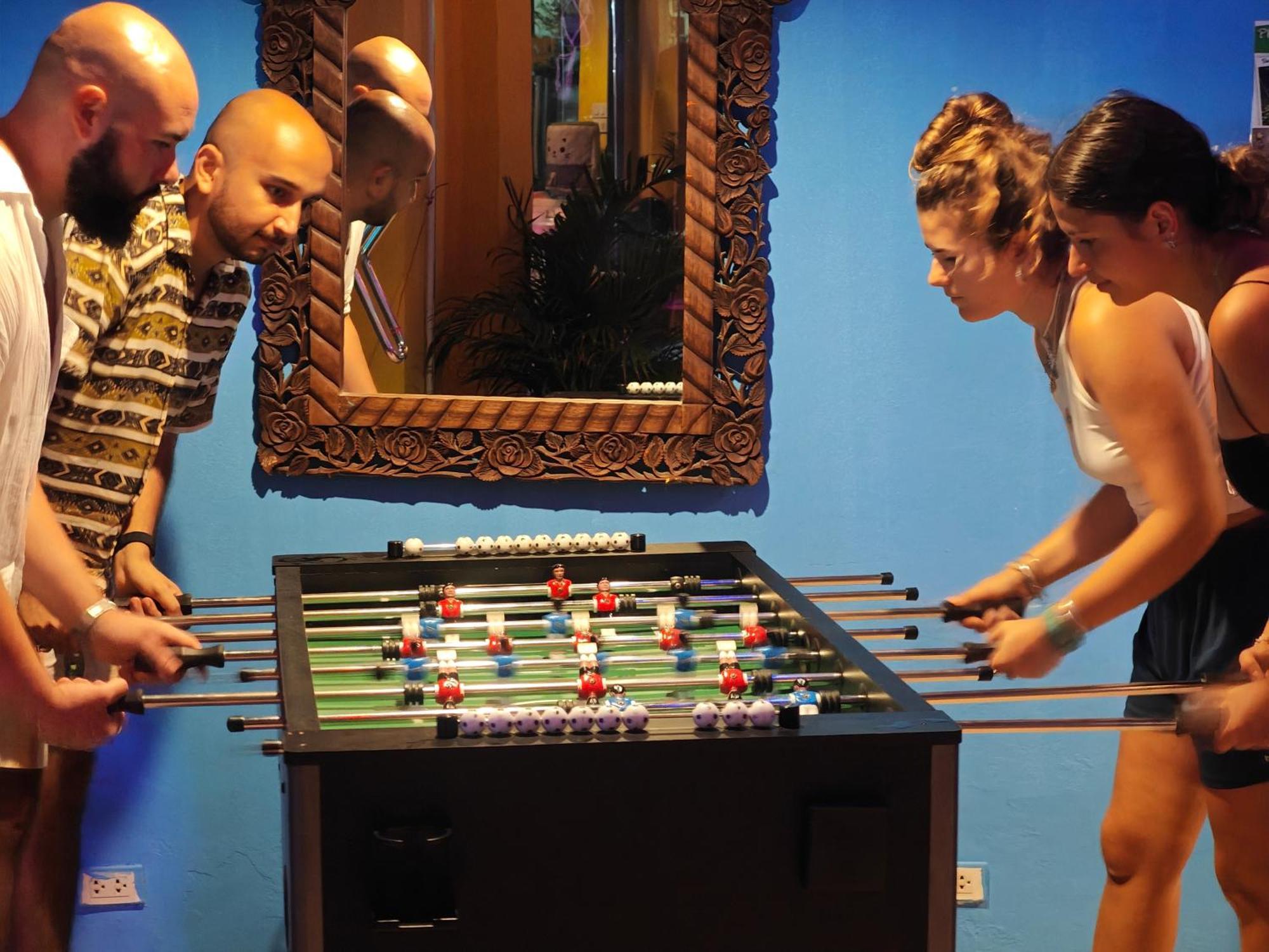 The Funky Monkey Hostel - 18 To 40 Years Old Only Haad Rin Zewnętrze zdjęcie