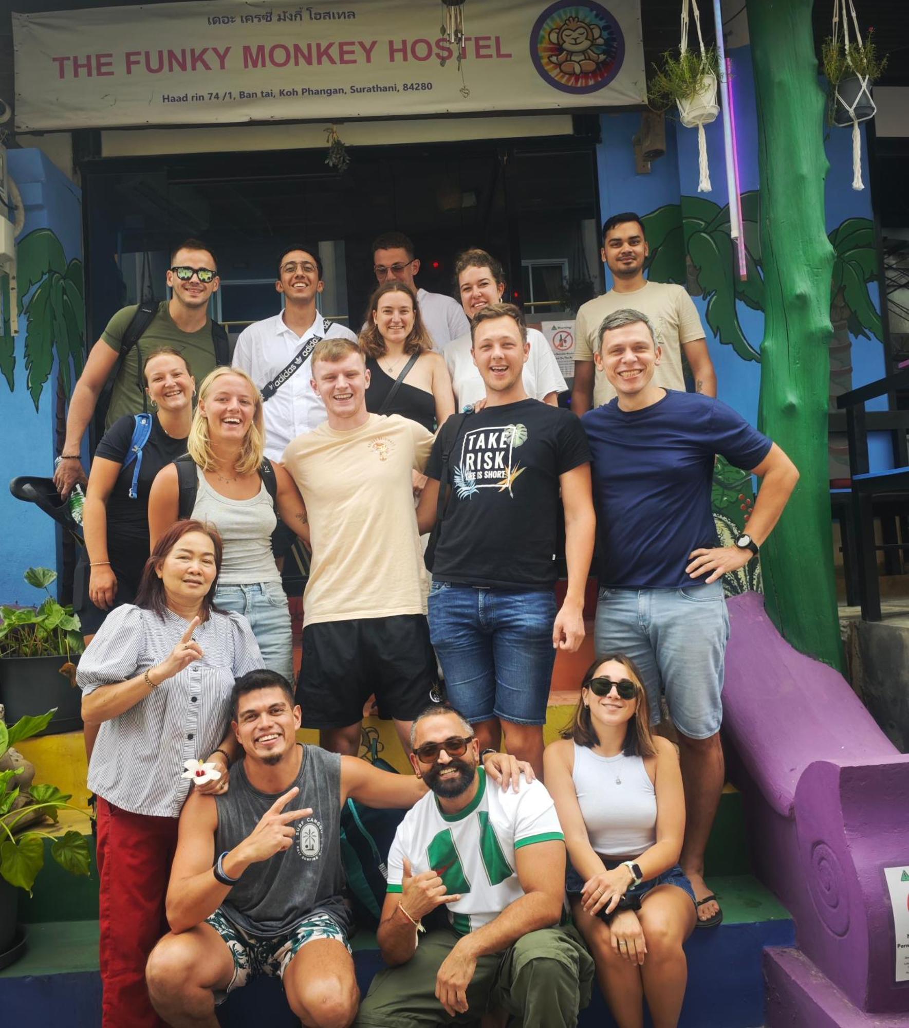 The Funky Monkey Hostel - 18 To 40 Years Old Only Haad Rin Zewnętrze zdjęcie