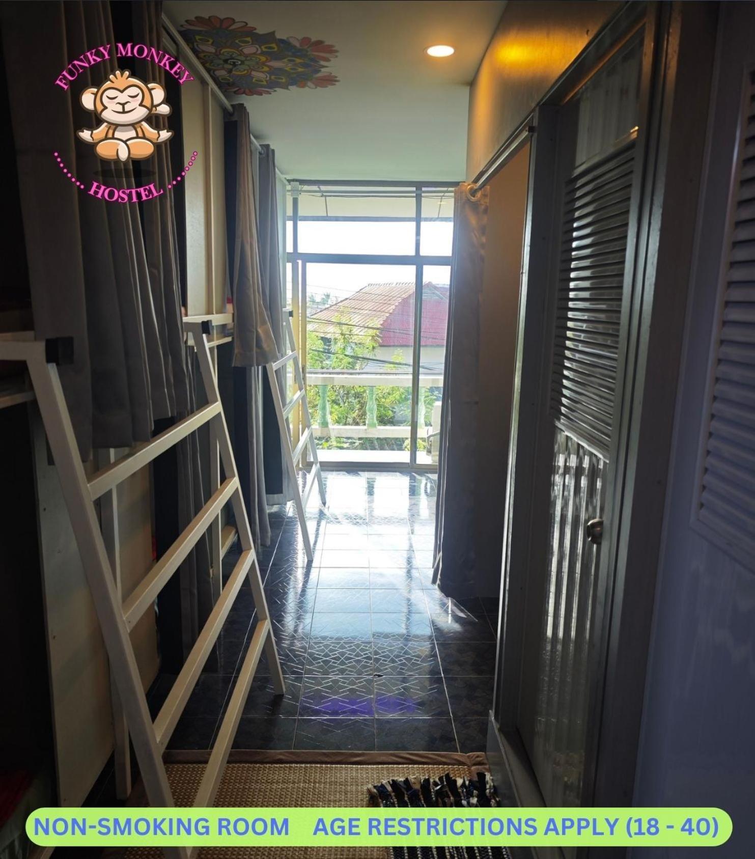 The Funky Monkey Hostel - 18 To 40 Years Old Only Haad Rin Zewnętrze zdjęcie